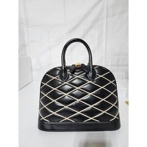 Authentic LOUIS VUITTON Lambskin Leather Malletage Alma PM Bag Black/White